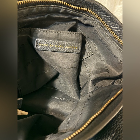 Marc Jacobs Hobo Black Pebbled Leather Bag with Gold Hardware - Picture 12 of 13